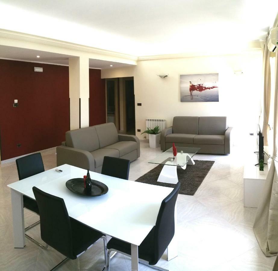 My Place سيراكوزا المظهر الخارجي الصورة